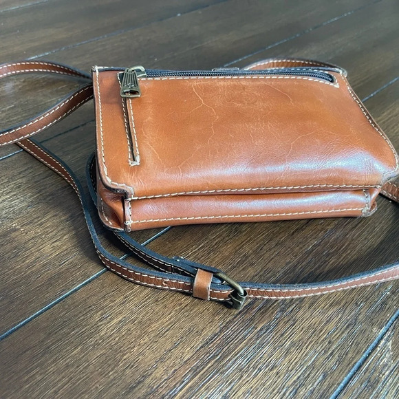 Patricia Nash cross body bag - Picture 7 of 14